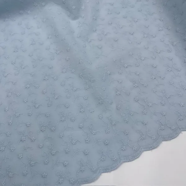 Bordado Inglês - Azul Claro