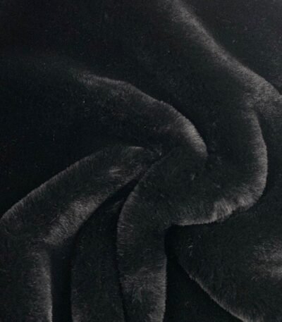 Pelo Curto Macio – Preto