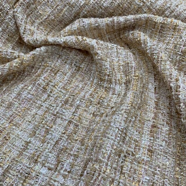Chanel c/ Brilho – Bege / Dourado
