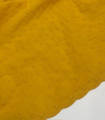 Bordado Inglês – Amarelo Torrado