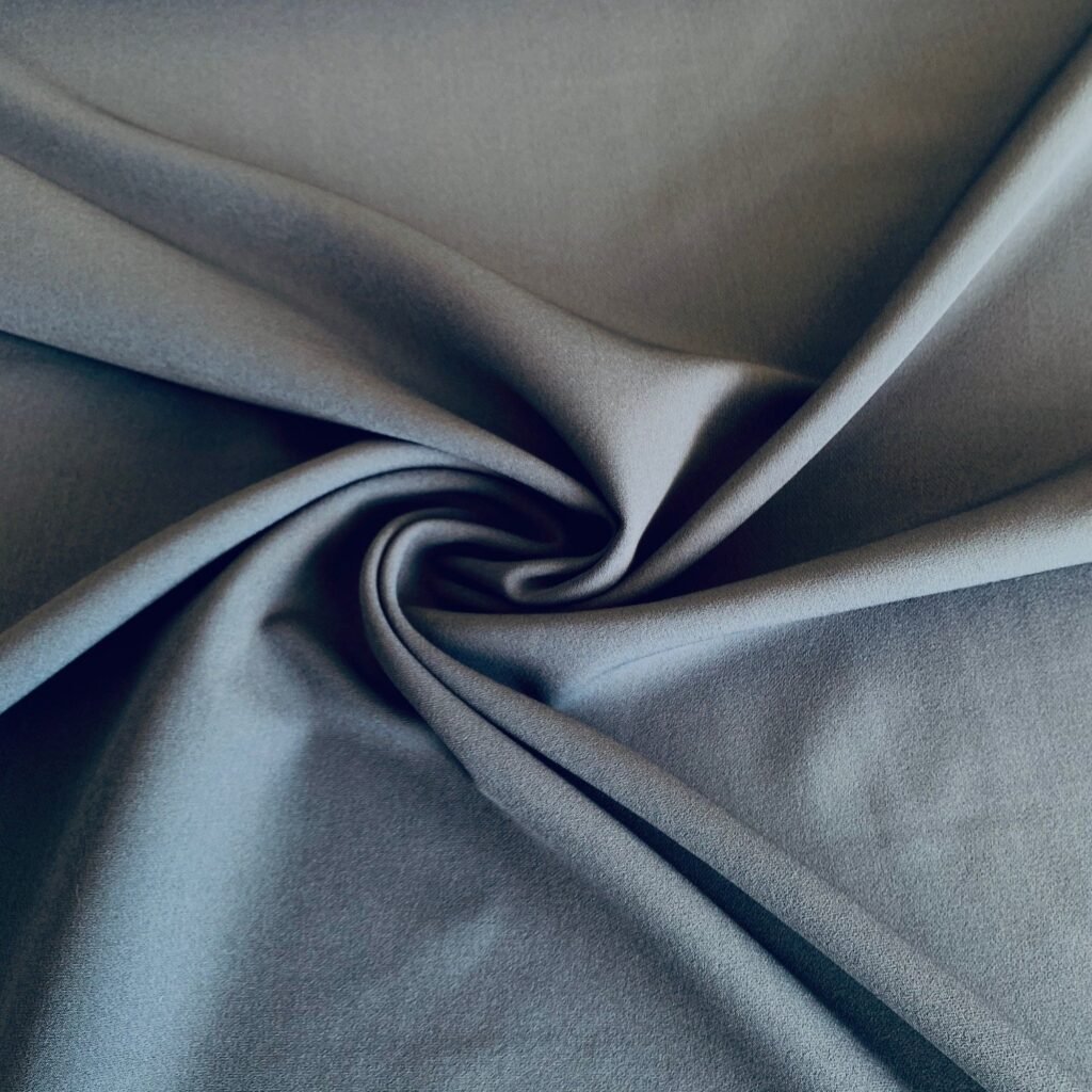 Crepe Compacto – Cinza Escuro