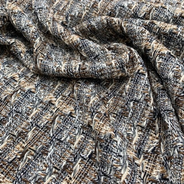 Chanel Class – Cinzento / Castanho