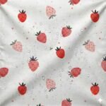 Tecido Nylon Impermeável Morangos – Branco